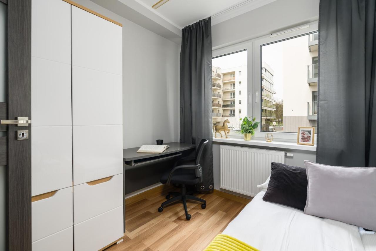 Apartment Rozana Poznan By Noclegi Renters Екстериор снимка