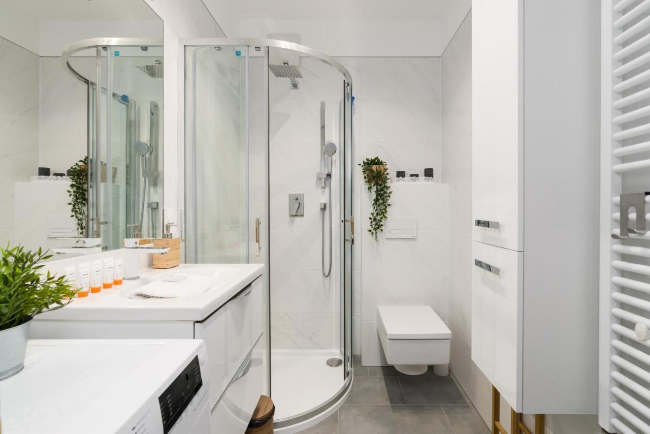 Apartment Rozana Poznan By Noclegi Renters Екстериор снимка